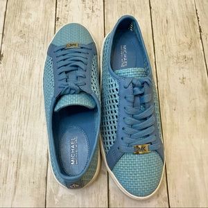 NWOT MICHAEL KORS BLUE FLAT SNEAKERS